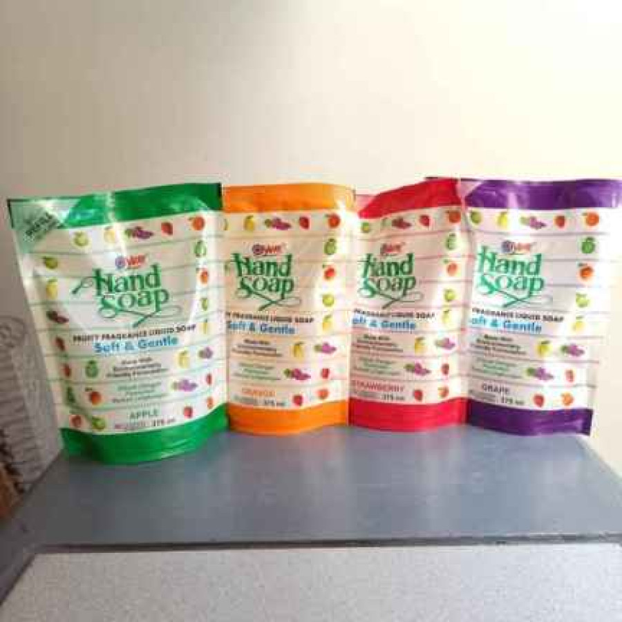 Yuri Sabun Cuci Tangan Hand Wash Soap Pouch Refill 375 ml Anti Kuman