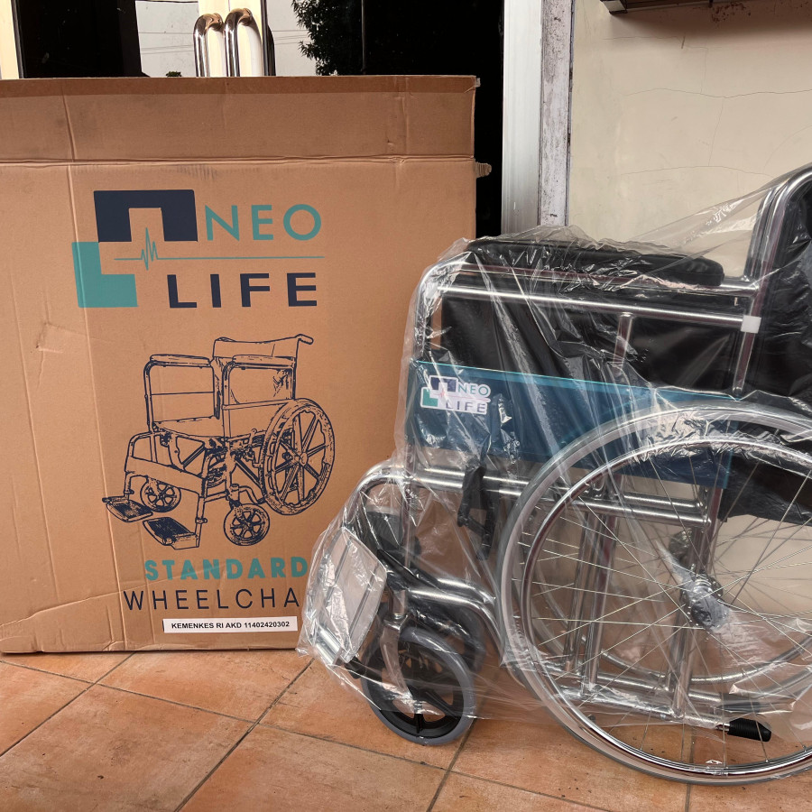 Kursi roda neo life - depan