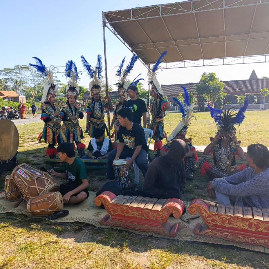 Kesenian Tarian - utama