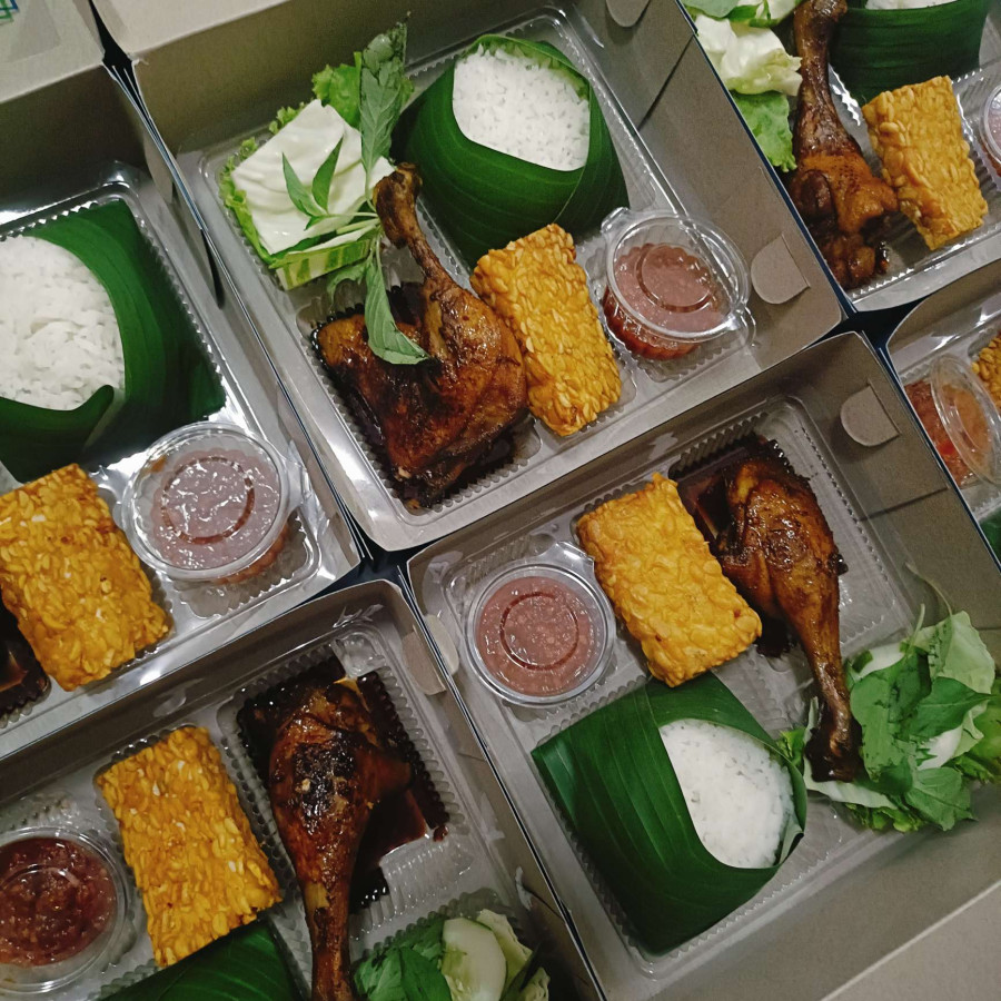 Nasi Ayam bakar 1/4