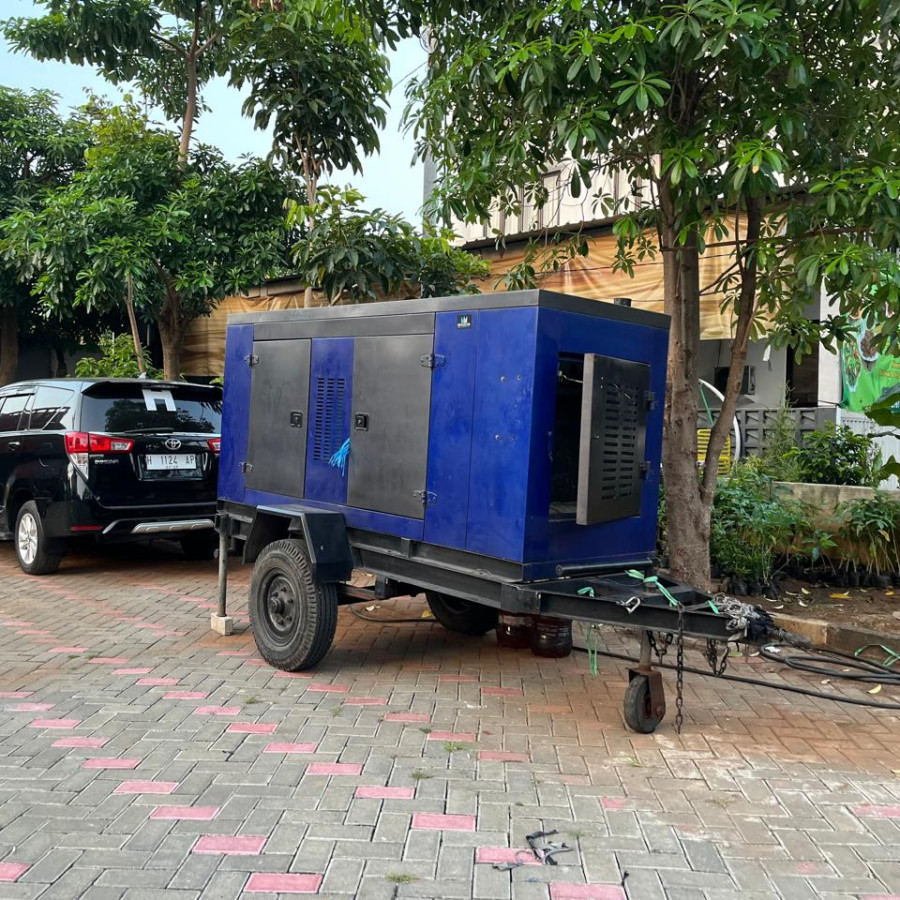 Genset listrik Merk / Type Perkins