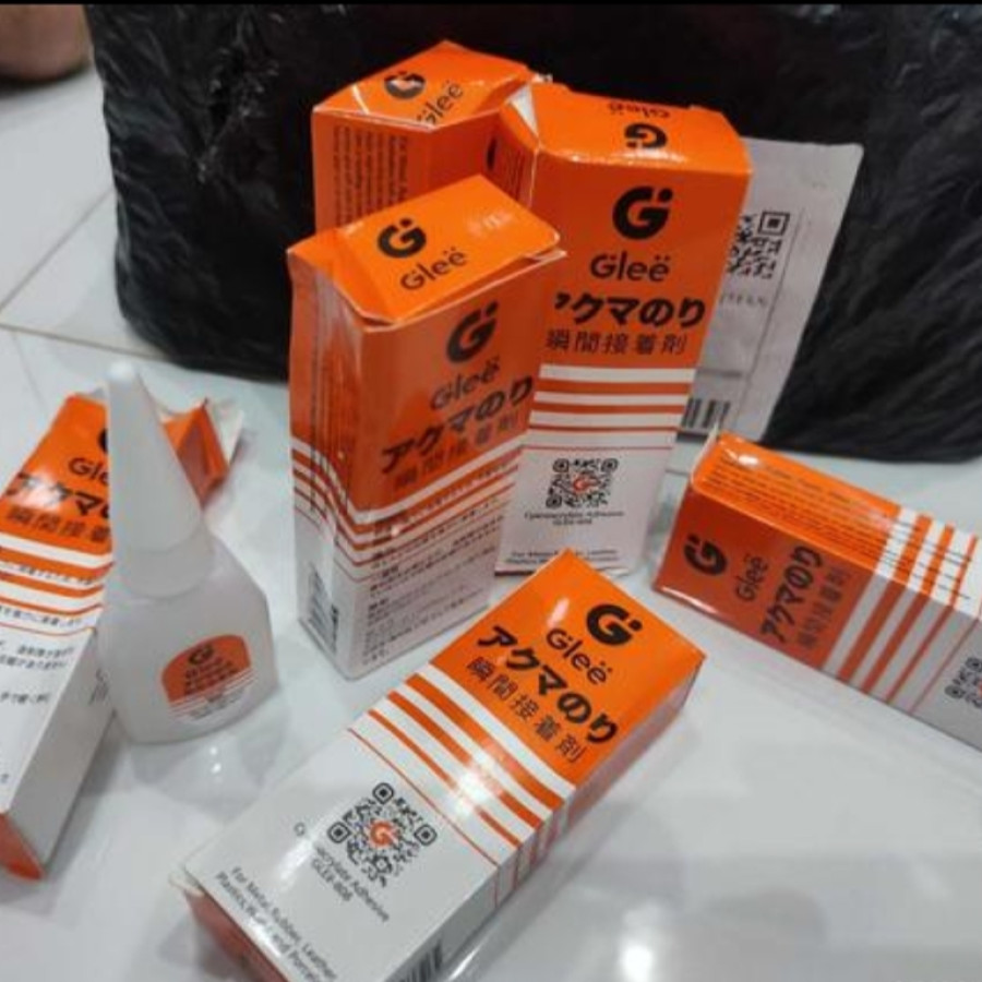 Perekat lem G - depan
