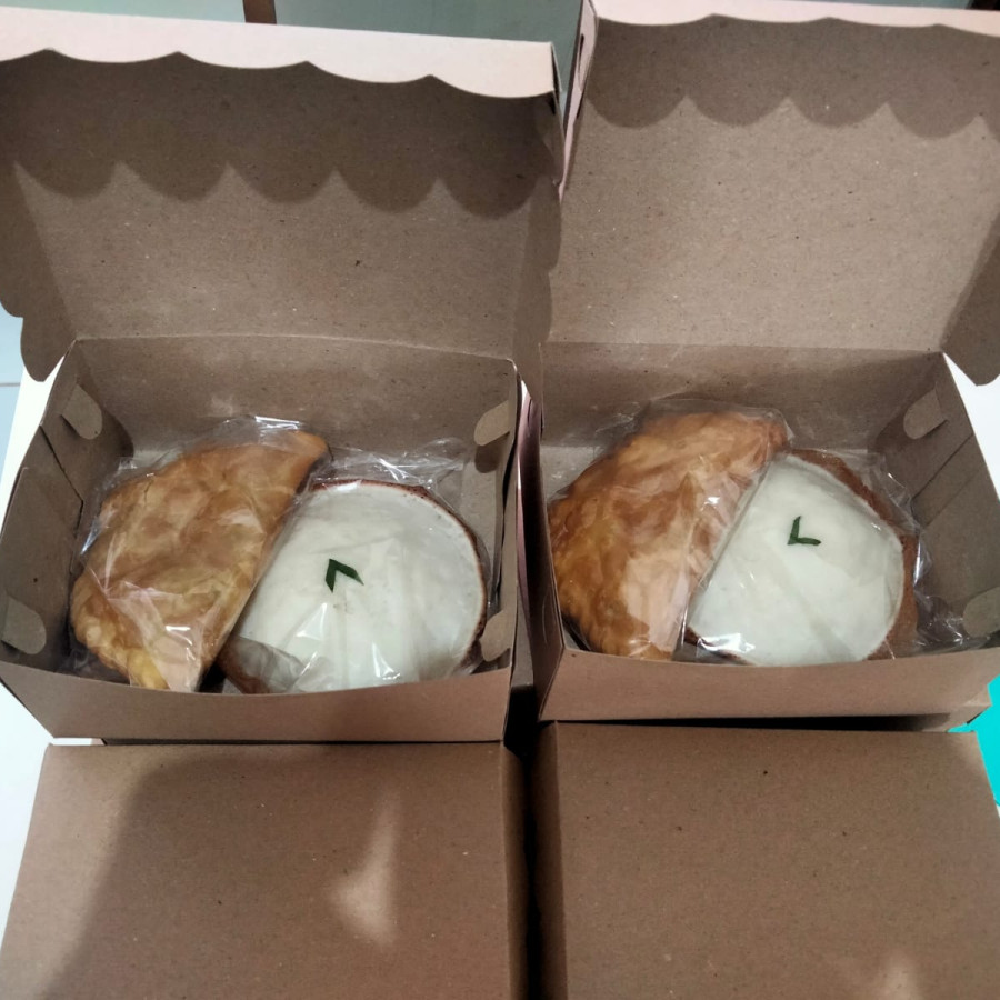PAKET KUE KOTAK/SNACK BOX KUE BASAH/KERING - samping