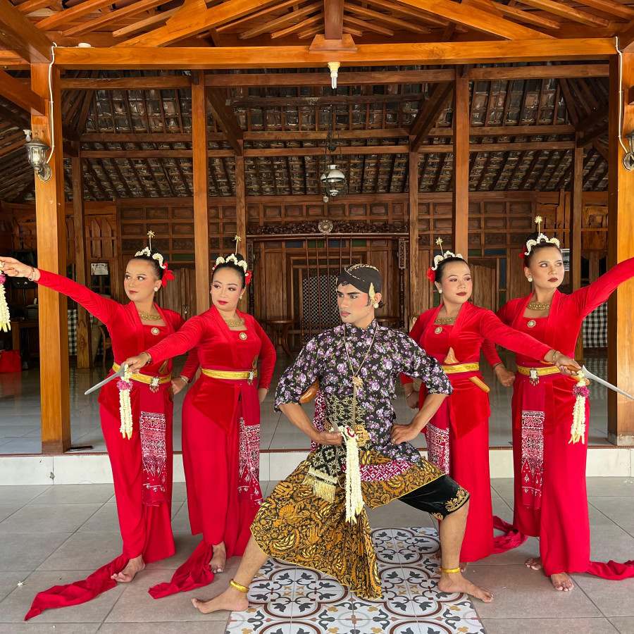 Jasa Kesenian Tradisional - depan