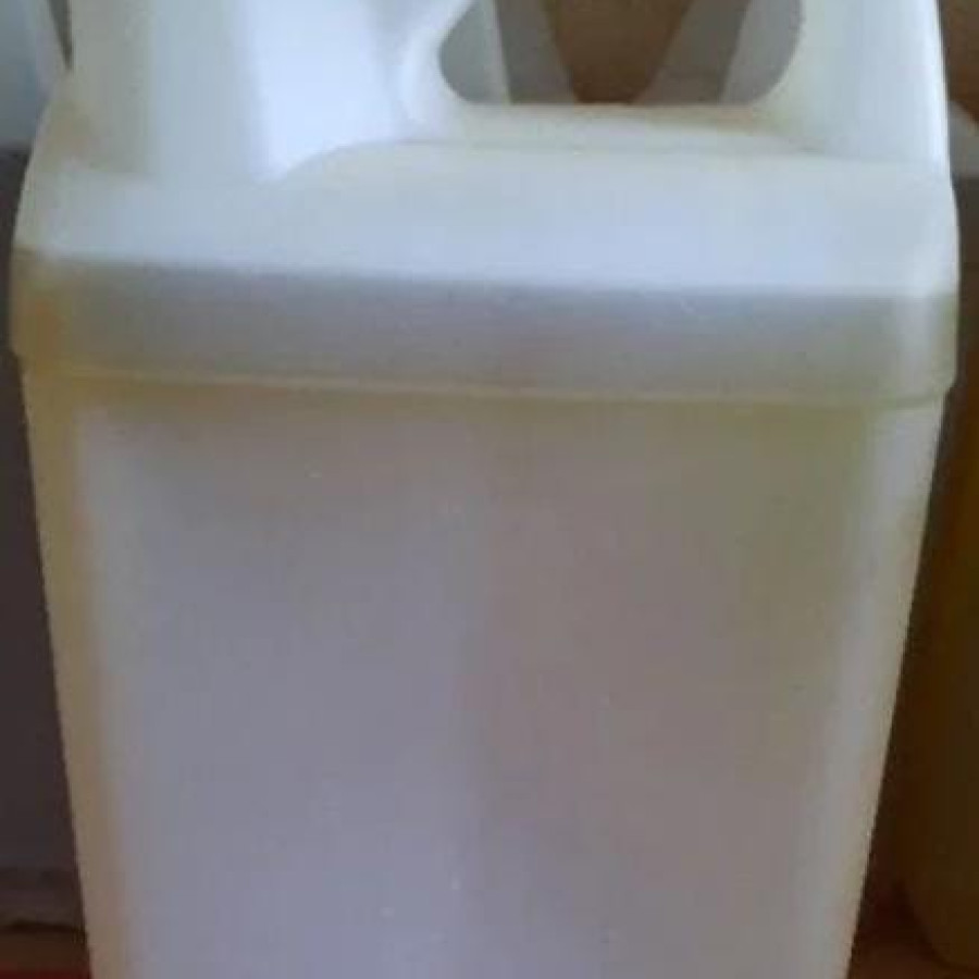 Minyak sawit jerigen 5 liter - utama