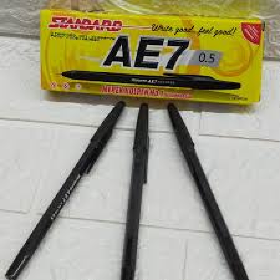 STANDARD AE7 0.5MM warna hitam