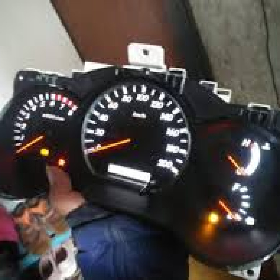 perbaikan spidometer innova - utama
