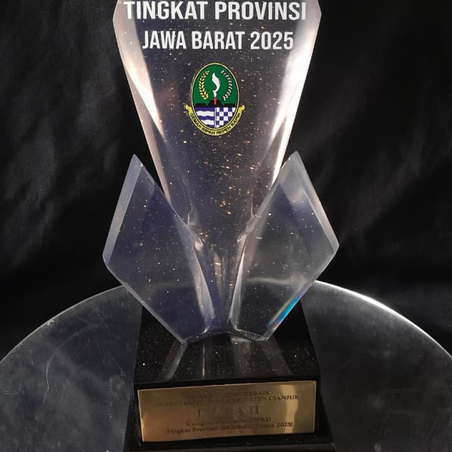 Piala Resin custom 3 sisi - depan
