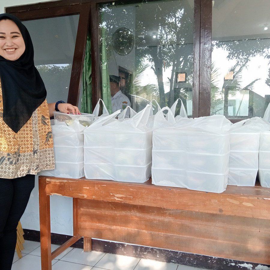 Snack box paket ekonomis - samping