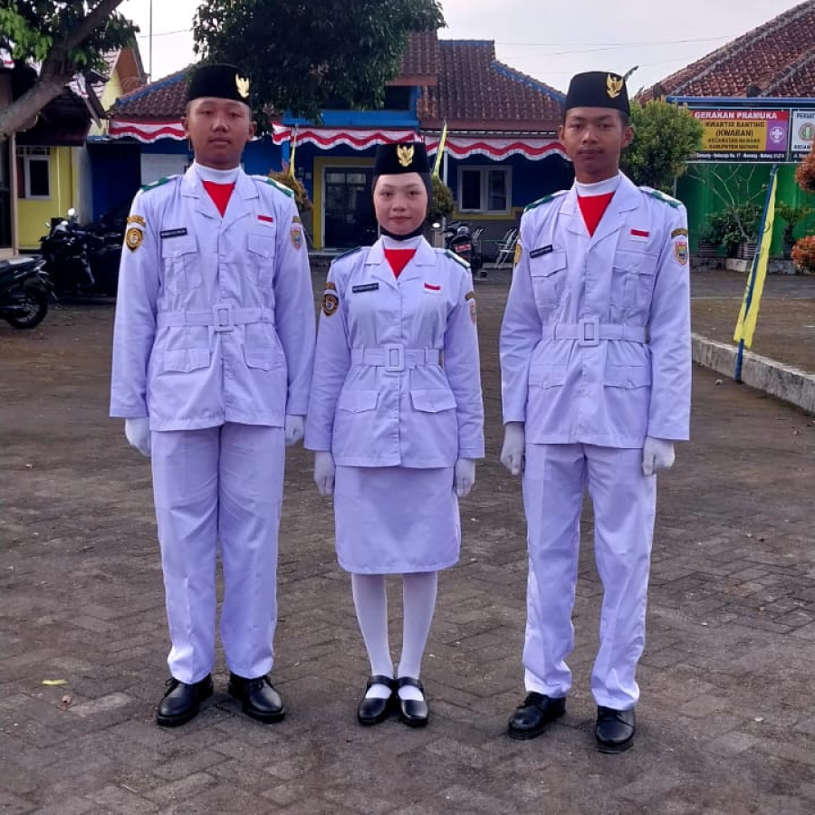 Seragam Paskibra 1 Stel