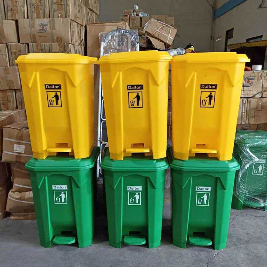 Tempat sampah Injak 70L (DUSTBIN PEDAL NW 70L) - depan