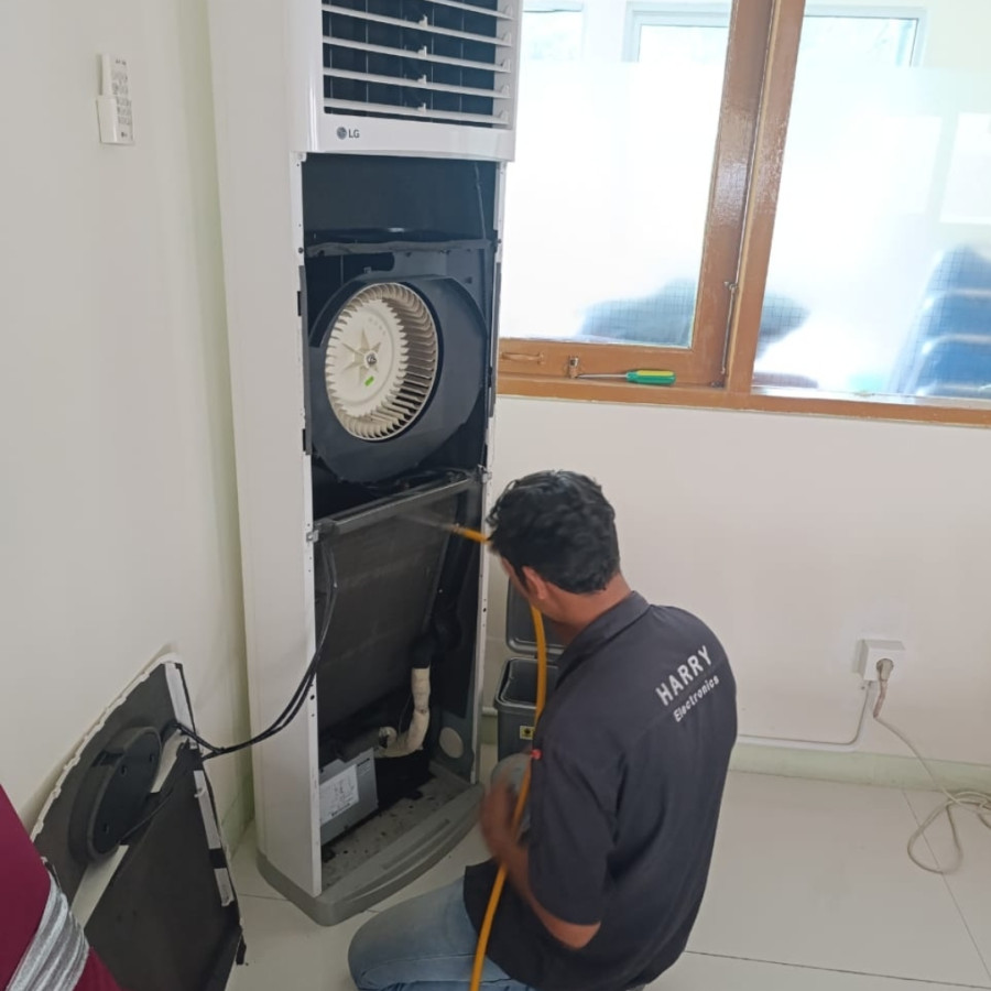 Perawatan AC dan freon AC R 22, R 32 Refrigerant - utama