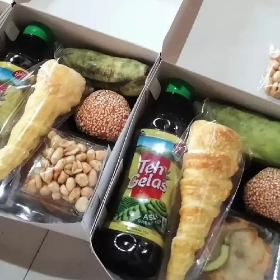 Paket Snack Kotak Nikmat 1 - samping