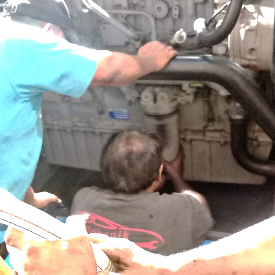 Perbaikan genset 500 kva, Kalibrasi Injector - depan