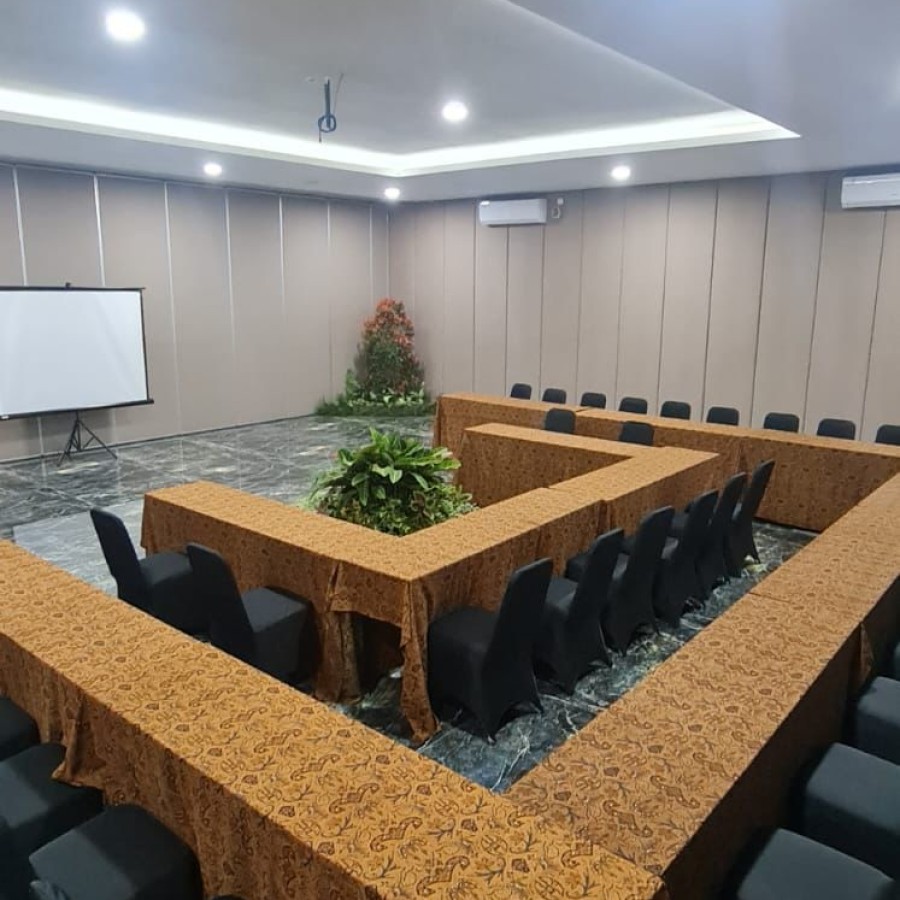 Full Board Dinas Perdagangan
