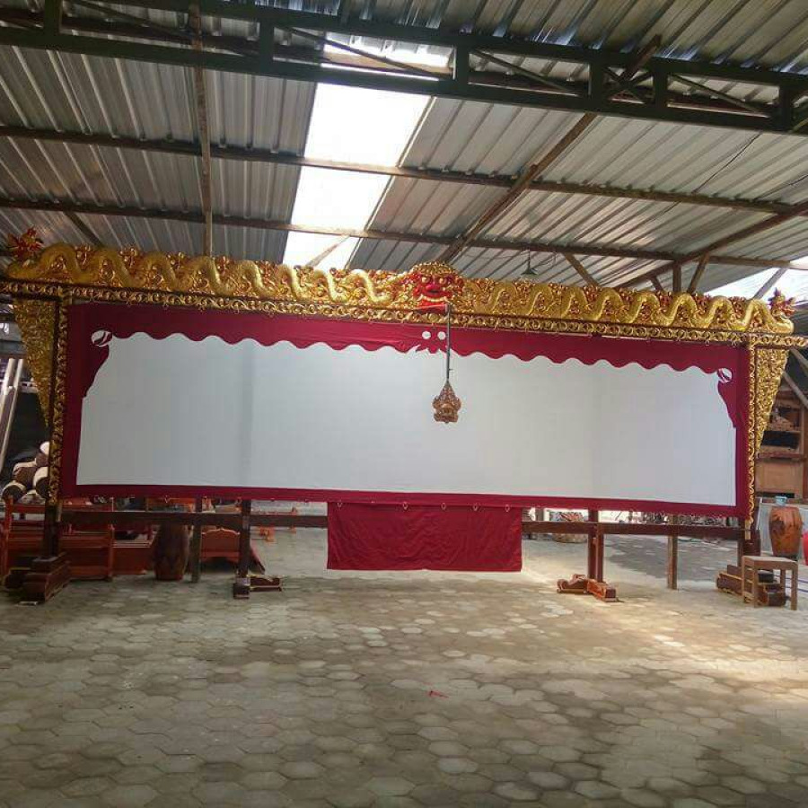Wayang Kulit, Kelir, Debog (Set) - samping