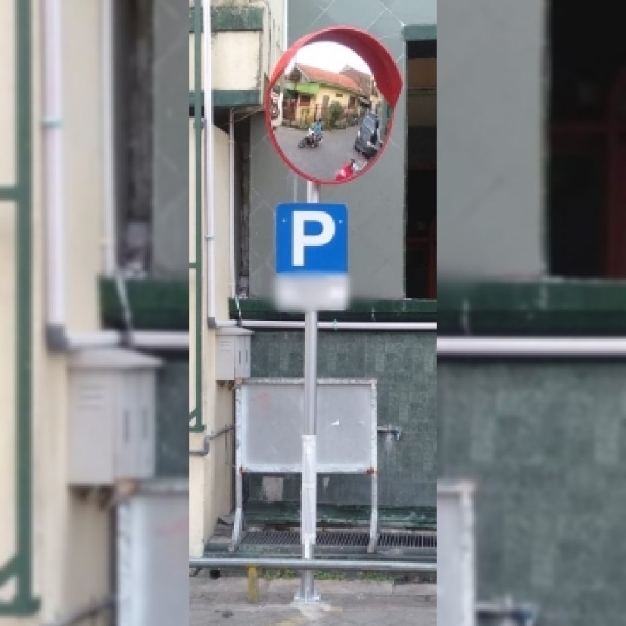 Convex Mirror + Tiang