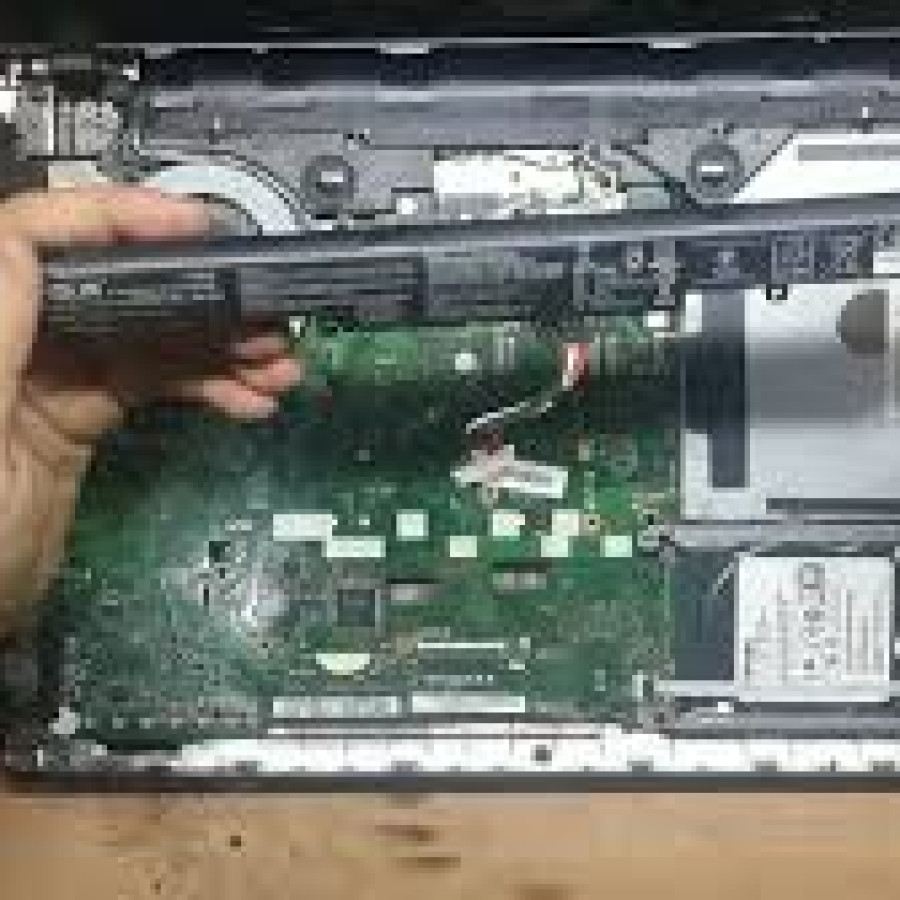 Paket Pemeliharaan Laptop Ganti Baterai - detail