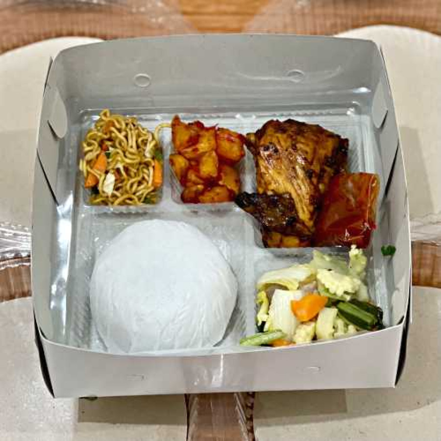 Paket Makan Nasi Kotak - Nasi Ayam - utama