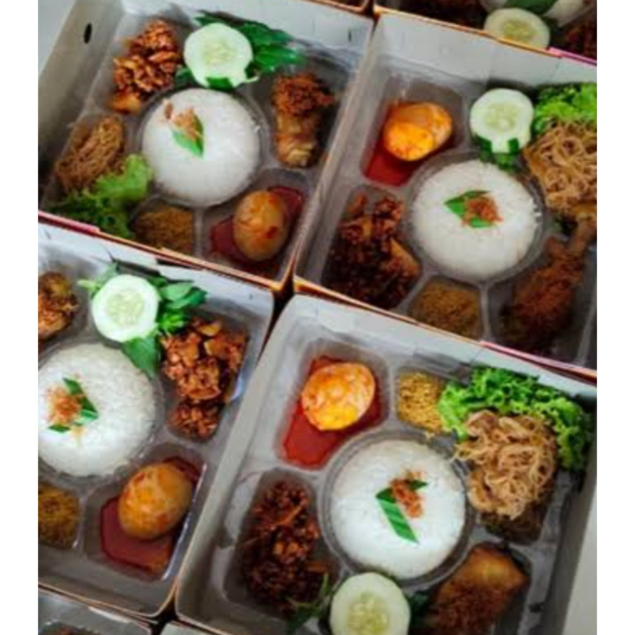 Paket nasi ayam goreng /bakar/ daging sapi komplit - utama