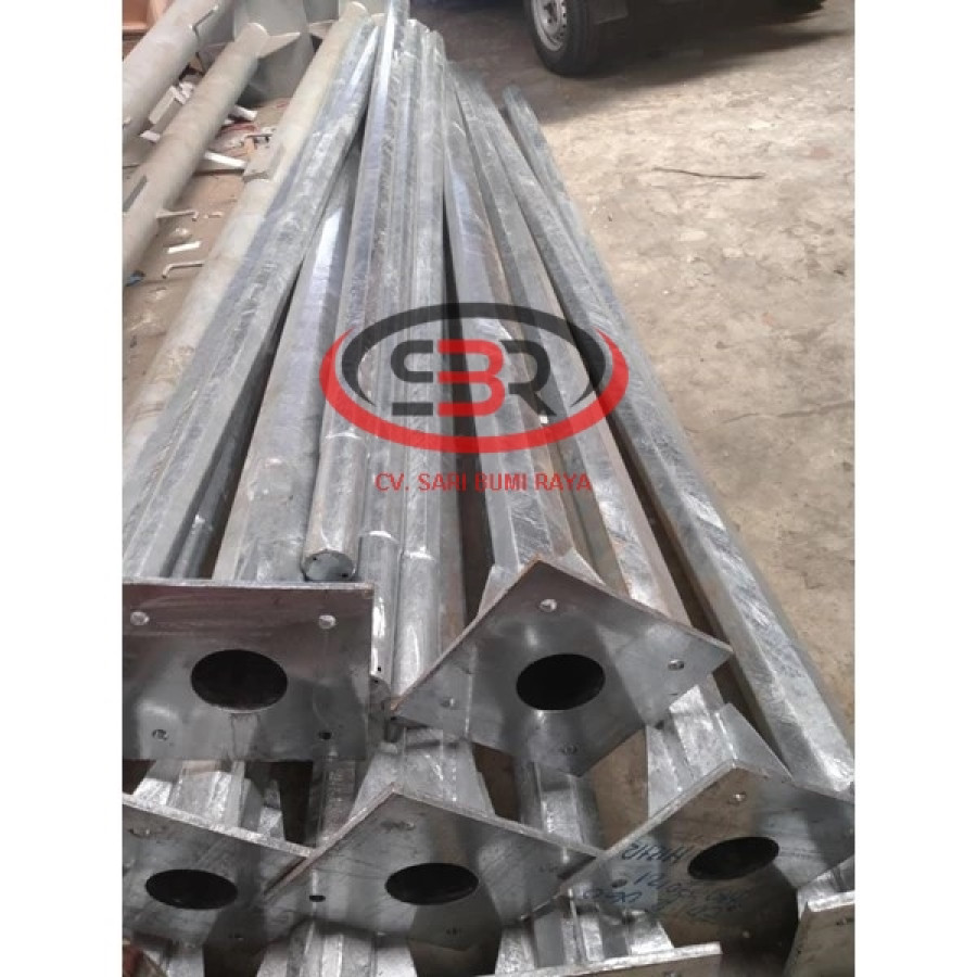 TIANG PJU OCTAGONAL GALVANIS TINGGI 6 Meter - samping