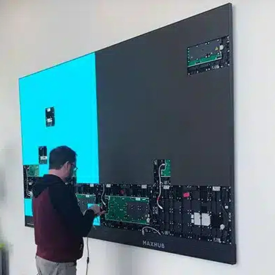 Perbaikan Video Wall 21 panel