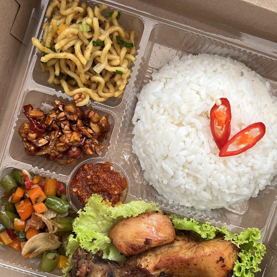 Nasi Selametan Ayam Goreng - samping