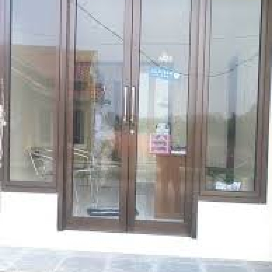 Kaca Bening, Kaca transparan, Kaca Pintu, Kaca Jendela - depan