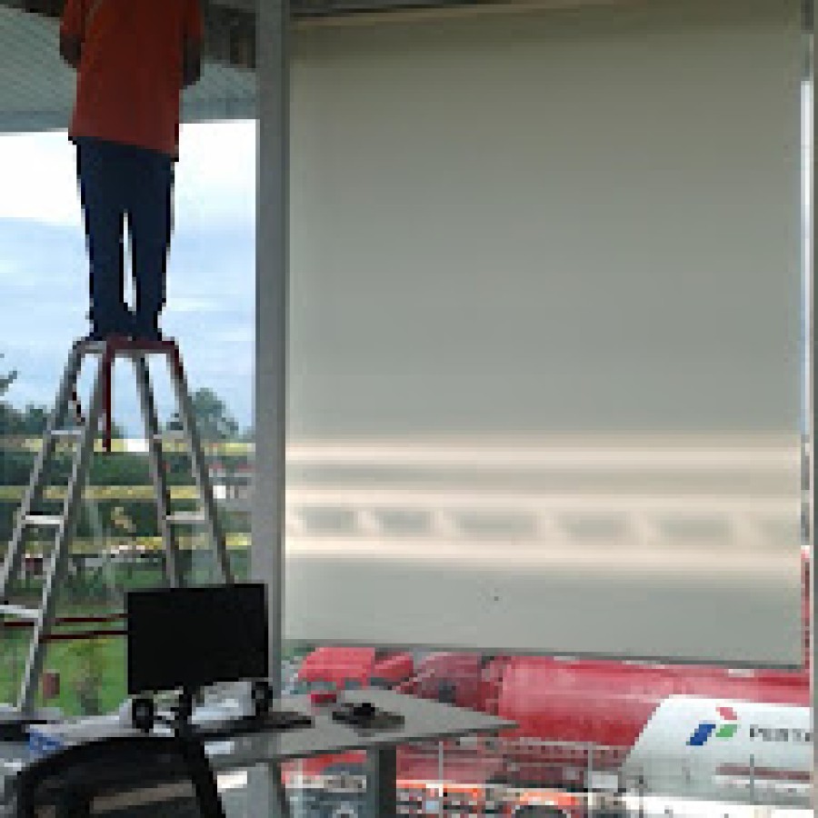 ROLLER BLIND - utama