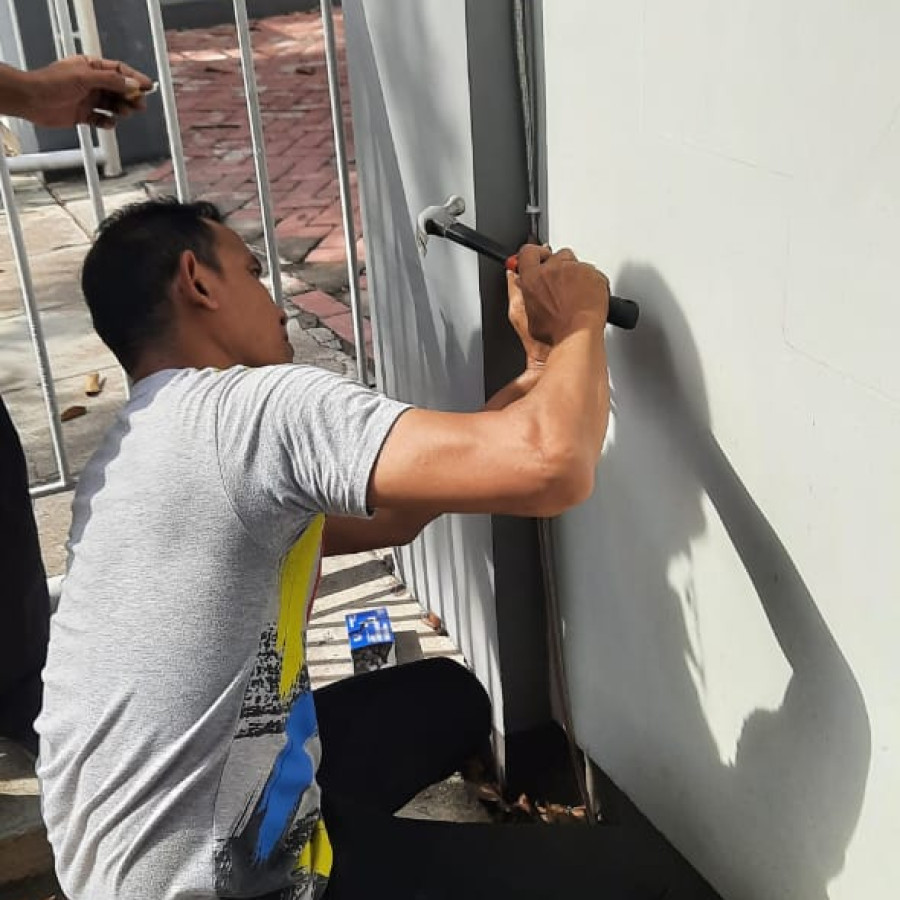 DEKORASI LAMPU HIAS RUMAH DINAS - samping
