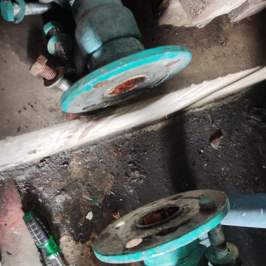 Pembongkaran dan pemasangan Flexible joint - depan