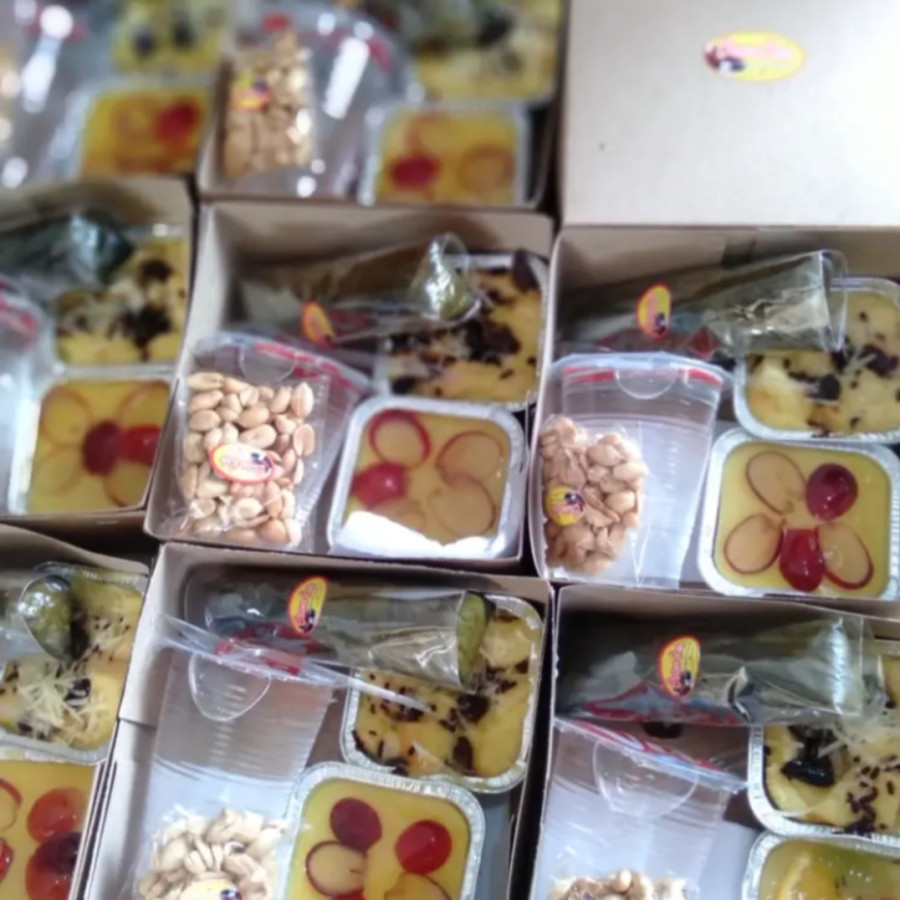 Snack box 16