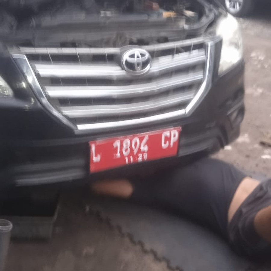 Toyota Innova L 1894 CP