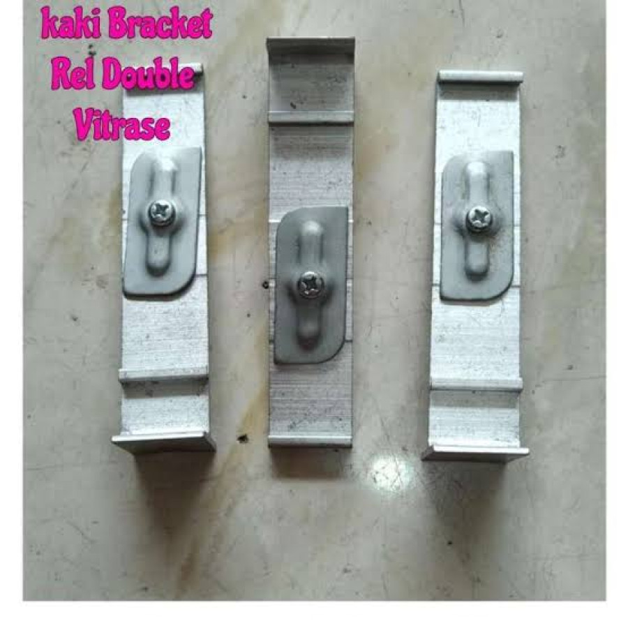 Bracket Cling Gordyn - samping