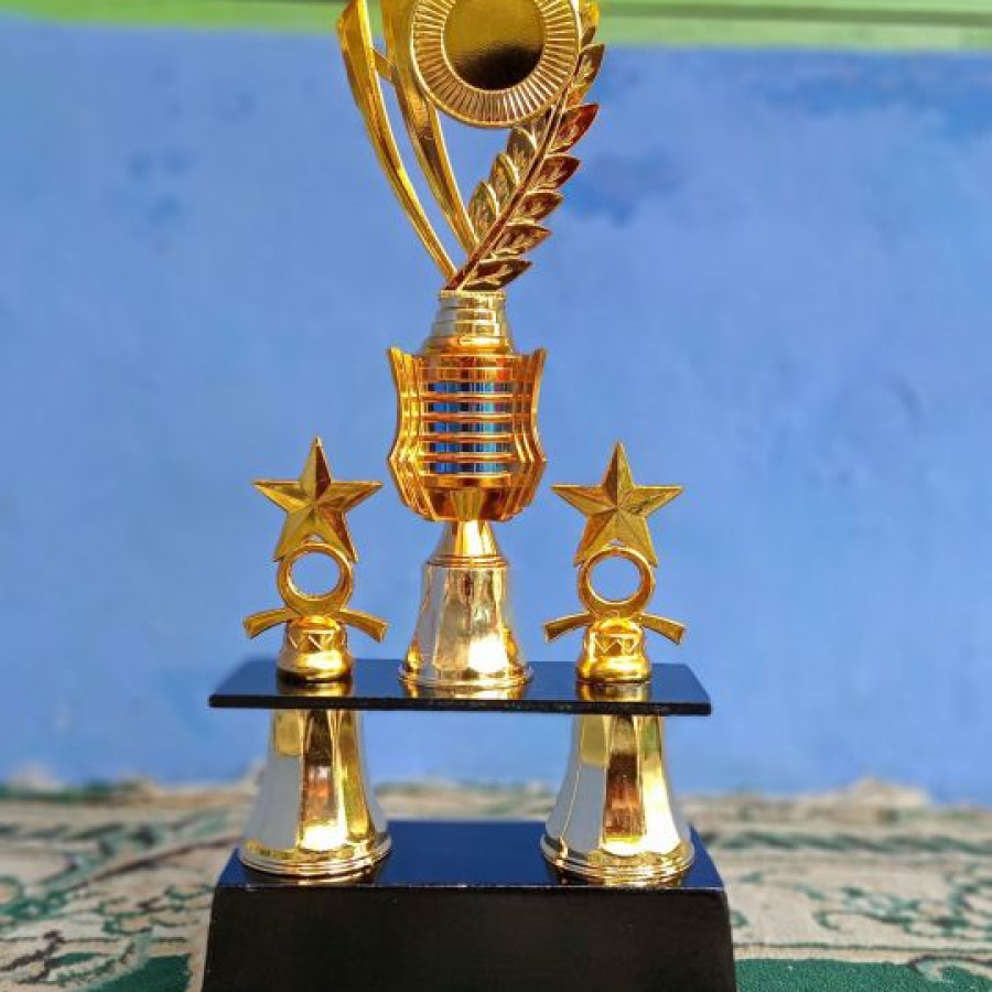 PIALA KAKI 2 - depan