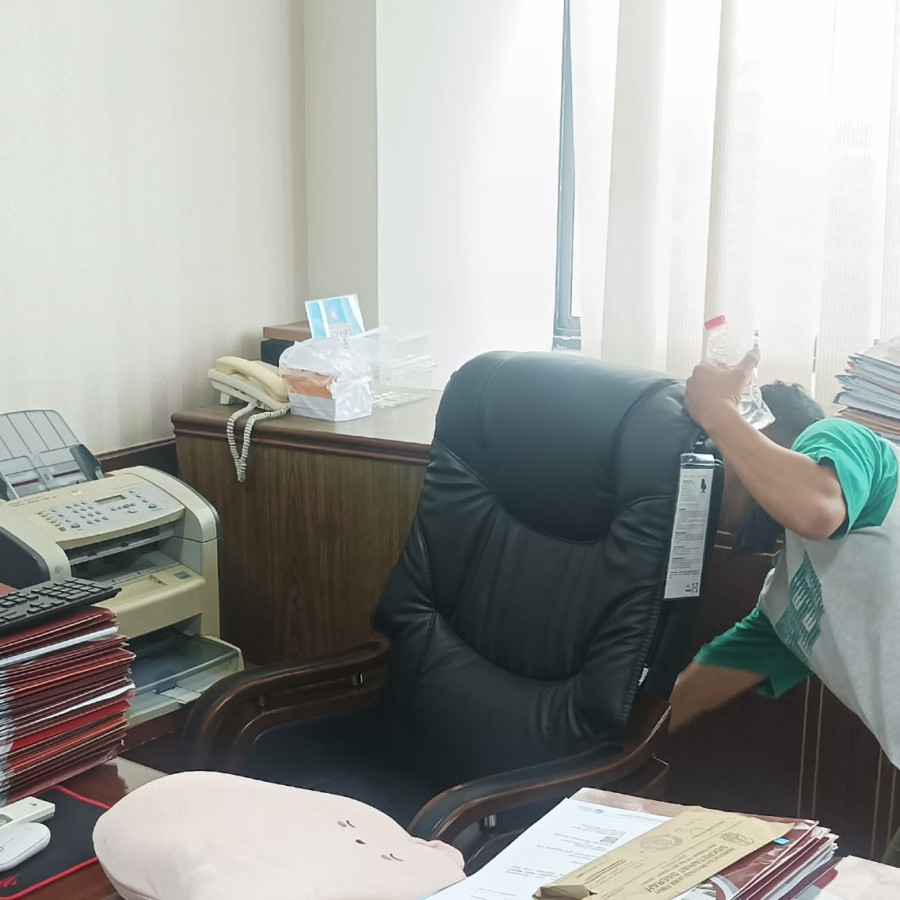 Kursi Kepala Biro dan Kabag