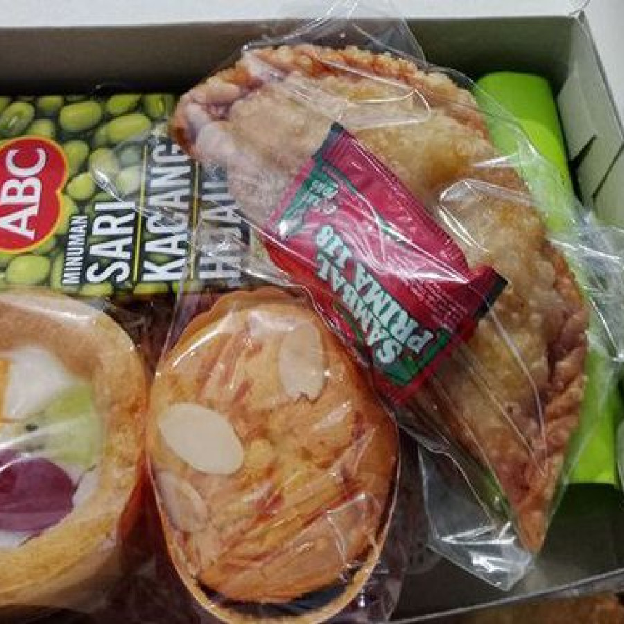 Snack Box Kue Basah Campur Gandok