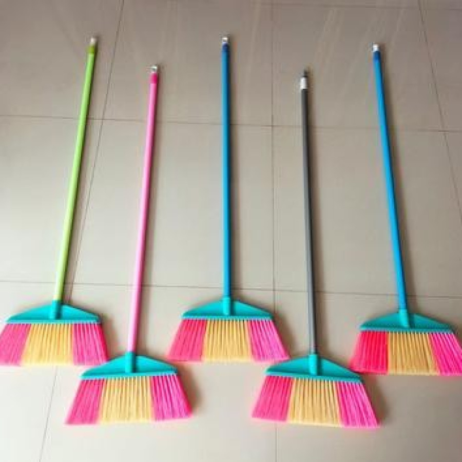Sapu Ijuk, Bahan Ijuk, Gagang Kayu - utama