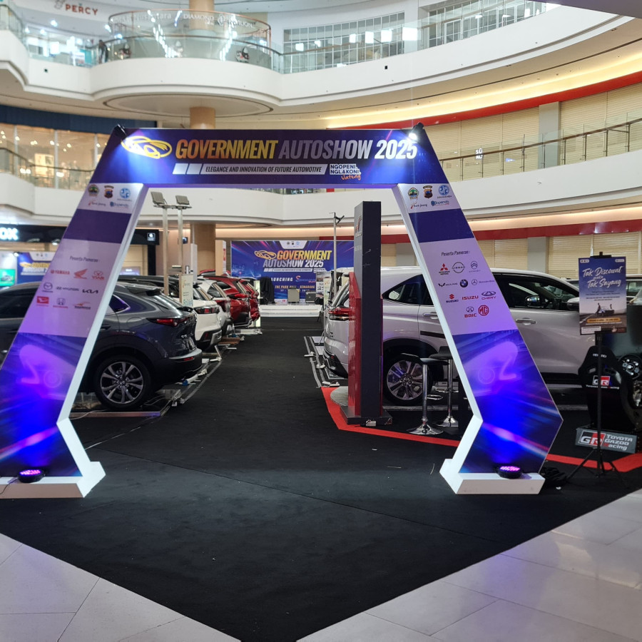 Sewa peralatan/perlengkapan pameran - utama
