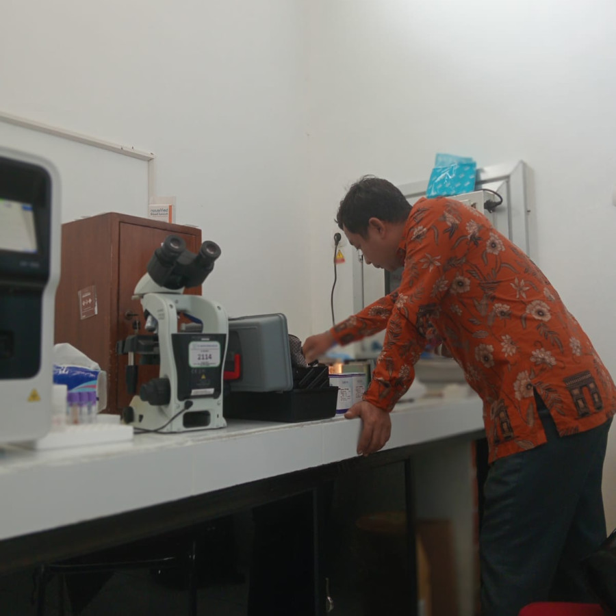Penggantian Vacum Liquid set ( Microlab 300 ) - depan