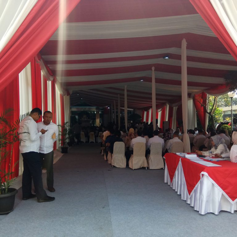 TATA PANGGUNG DAN INTERIOR - depan