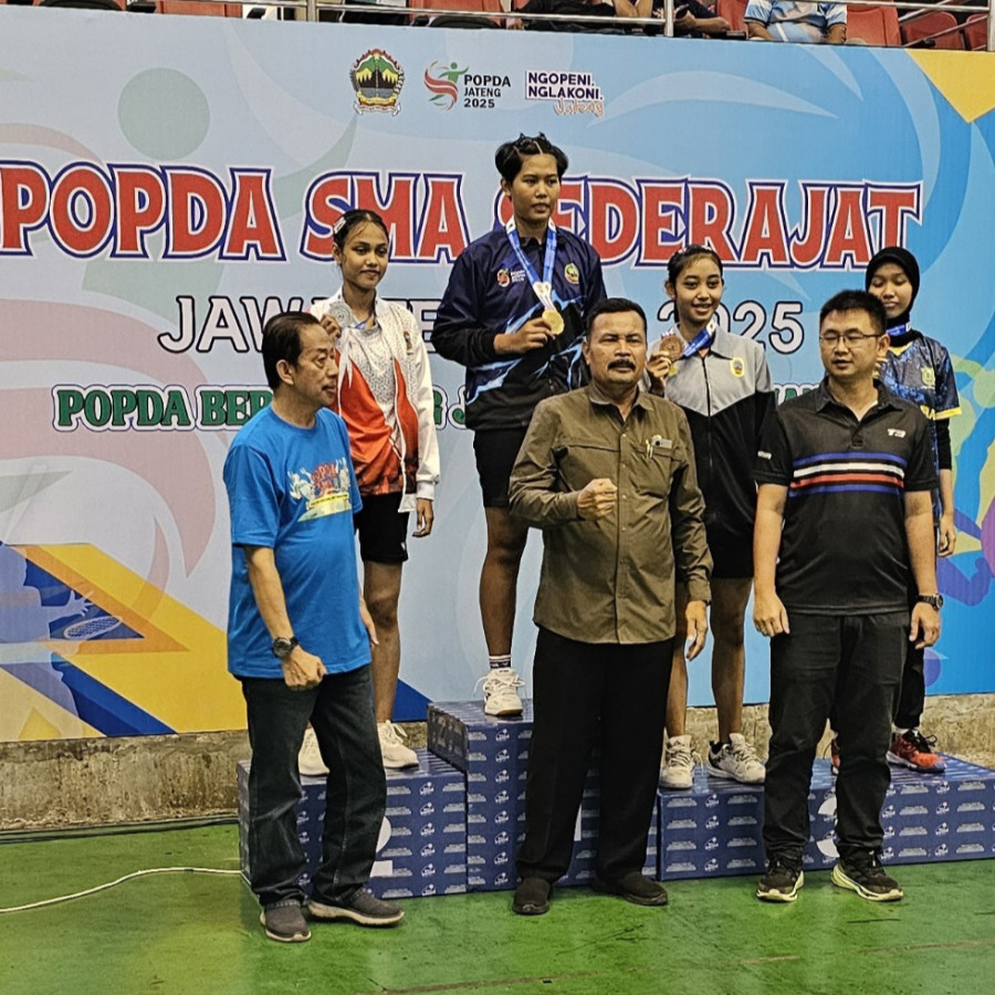 Backdrop dan Panggung Jura - utama