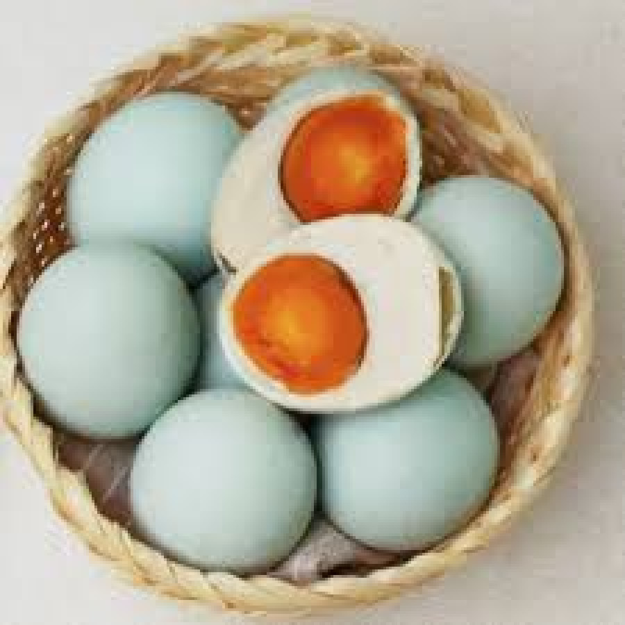 paket souvenir  susu kotak , stick susu , telur asin , abon , permen susu - samping