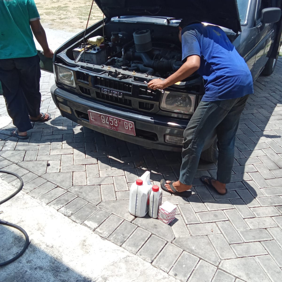 Pemeliharaan / Perawatan Kendaraan Bermotor Roda 4 Berat (Manual) - depan