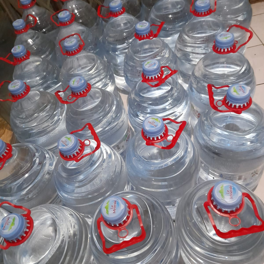Air Le Mineral Galon Bukan Isi Ulang - samping