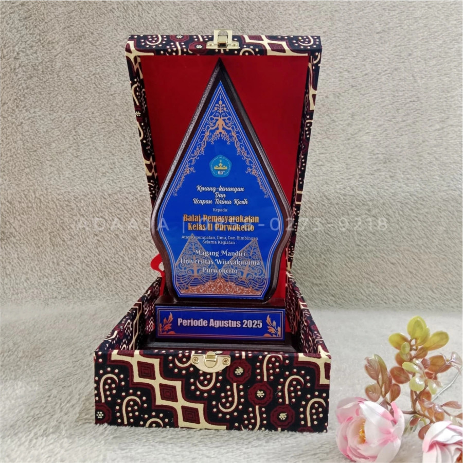 Plakat Akrilik Tebal + Box Batik 578k