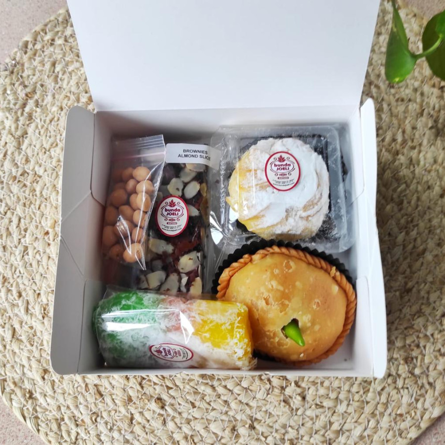 SNACK BOX/ MAKANAN RINGAN - detail