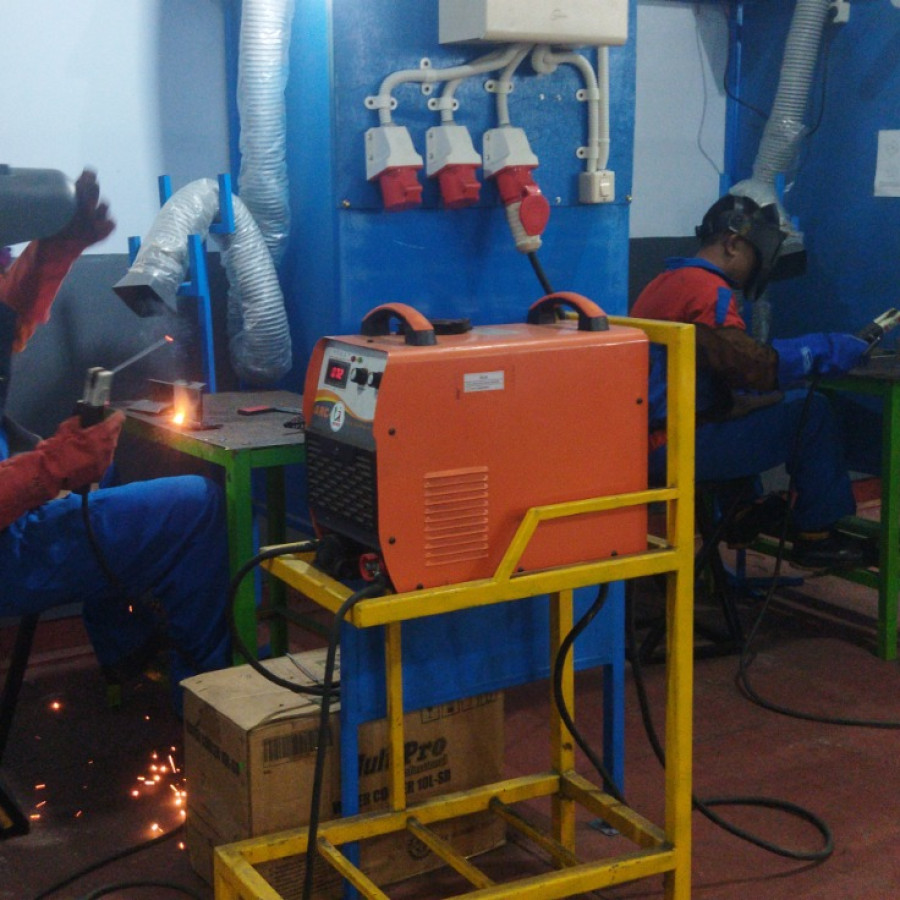 Bahan Pelatihan Pipe Welder Smaw 3G-UP - depan