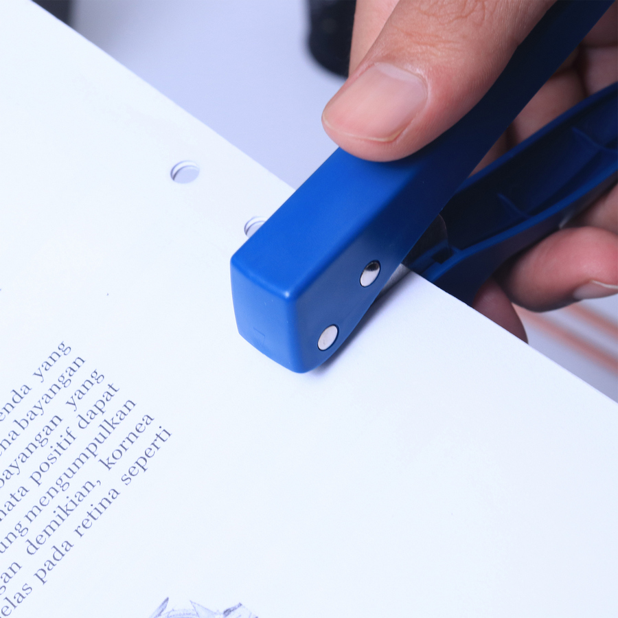 Pembolong kertas (Pervorator) Bantex 1 Hole Punch - samping