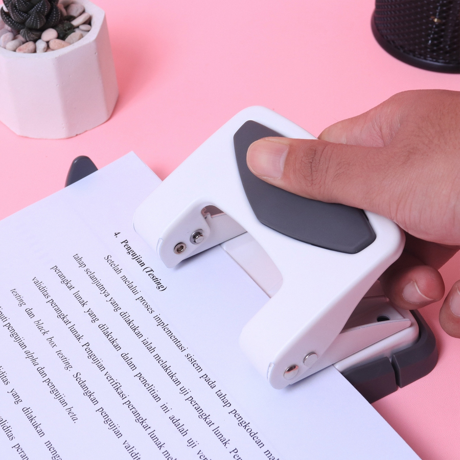 Pembolong kertas (Pervorator) Bantex 2 Hole Punch / Hole diameter Diameter : 6 mm - detail